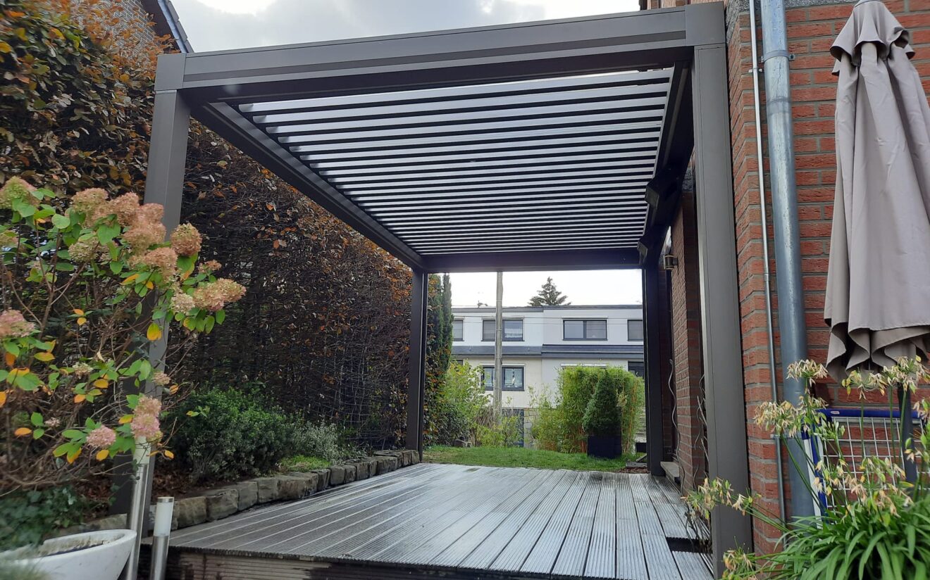 01-06-lamellendach-led