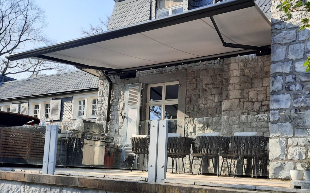 08-02-terassenmarkise-led