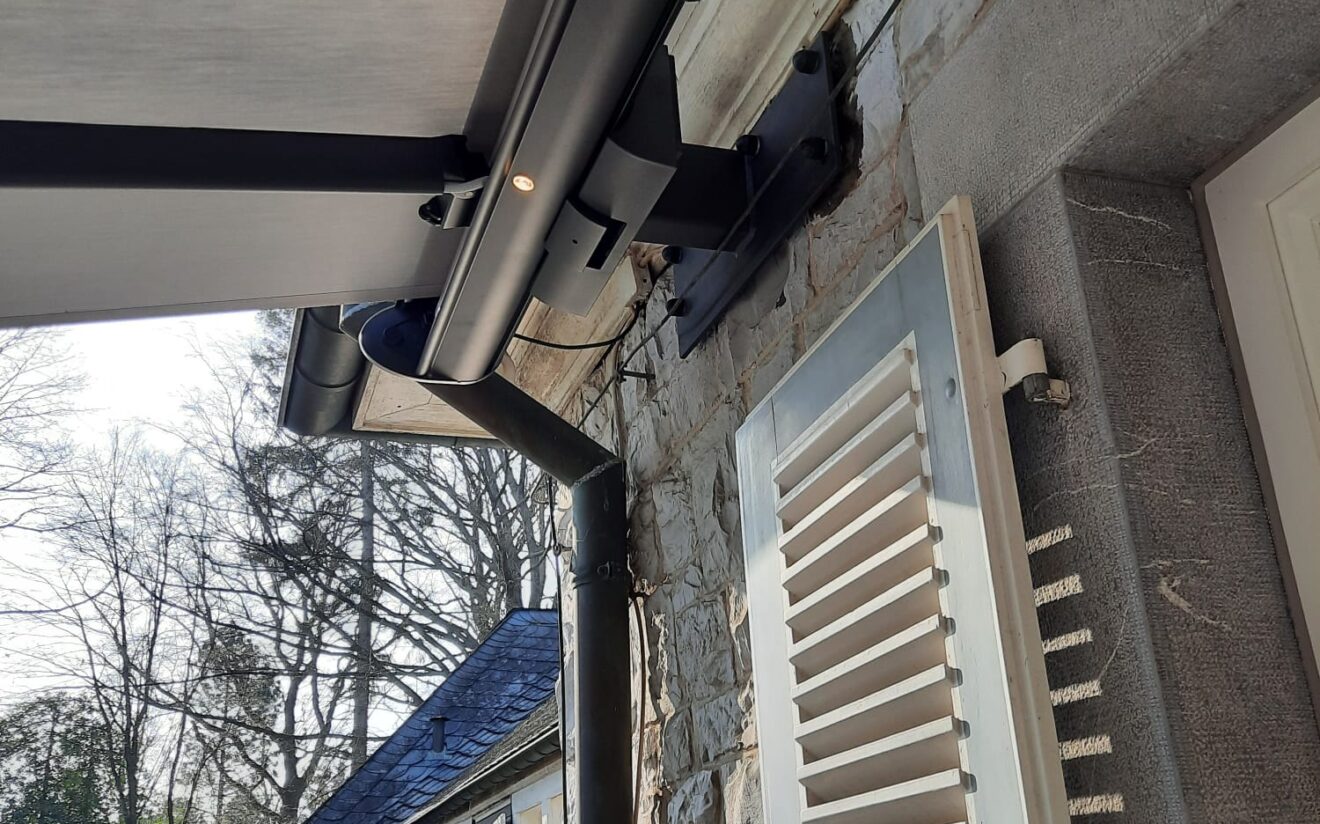 08-03-terassenmarkise-led